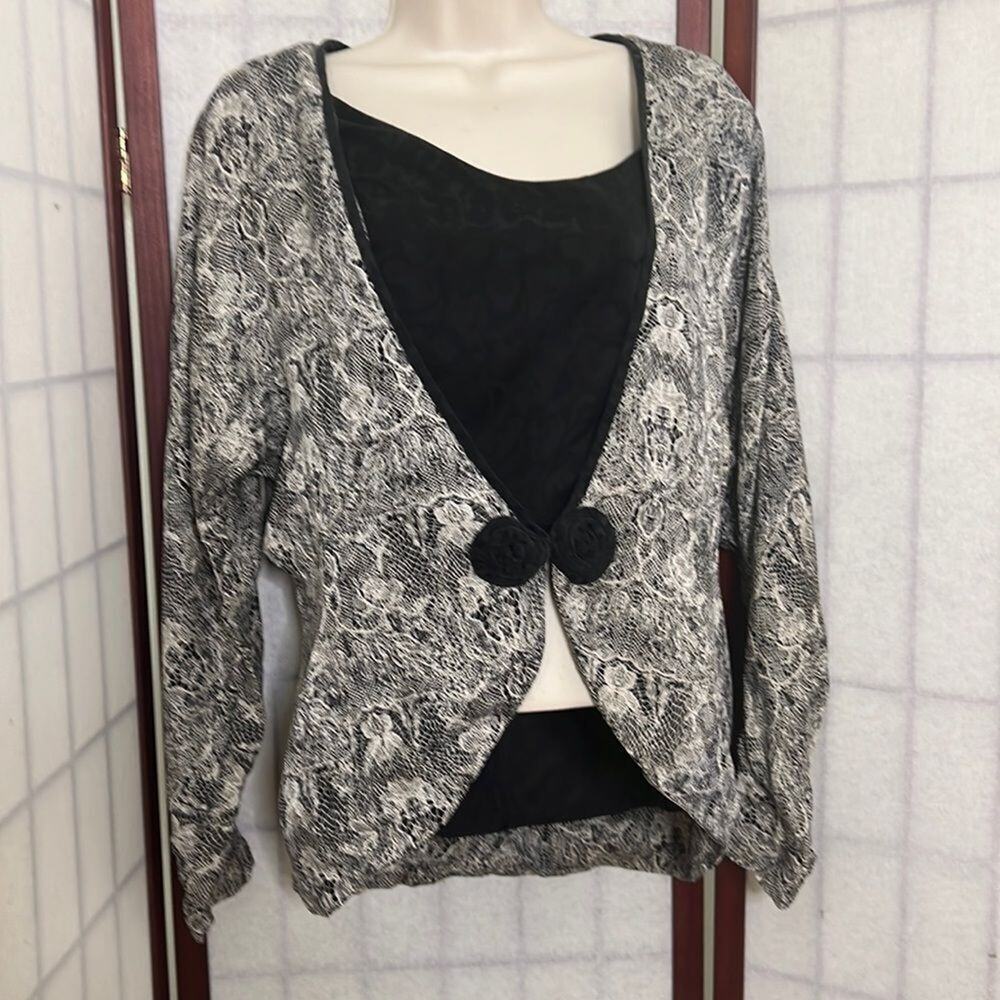 ADRIANNA PAPELL 100% SILK BLOUSE SIZE 12